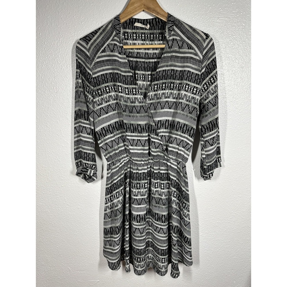 Lush Shirt Womens Medium Black White Surplice Tunic 3/4 Sleeve Geometric Print